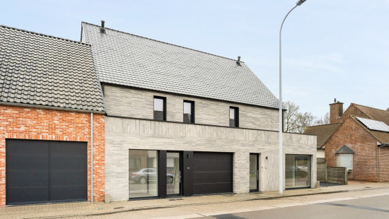 Oostrozebeeksestraat - 52 - - 8710