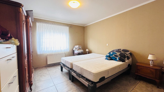 Ieperstraat - 31 - 0101 - 8930