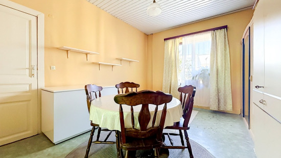 Rue de Russie - 16 - - 1060