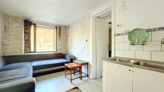 Rue de Russie - 16 - - 1060