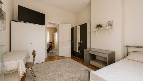 Rue de Russie - 16 - - 1060