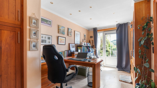 Onkerzelestraat - 323 - - 9500