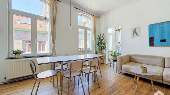 Rue de Lisbonne - 10 - - 1060