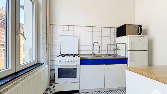 Rue de Lisbonne - 10 - - 1060