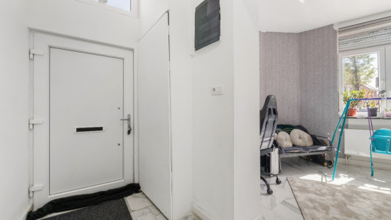 Spoorwegstraat - 36 - - 9220