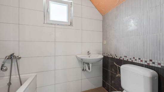 Mevrouw Courtmansstraat - 2 - - 9200