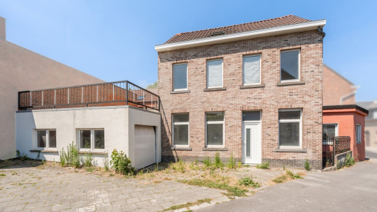 Mevrouw Courtmansstraat - 2 - - 9200