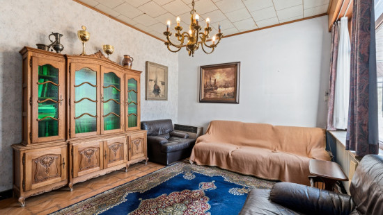 Hoekje - 81 - - 9950