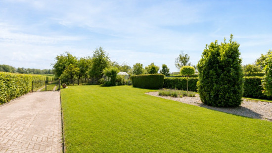 Onkerzelestraat - 323 - - 9500