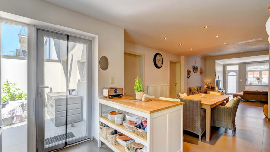Josse Biesmansstraat - 17 - - 1560