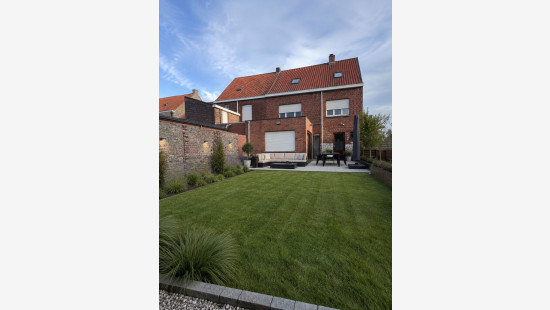 Papestraat - 56 - - 8880