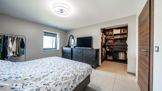 Rue Baraque Dupont - 11B - - 6670