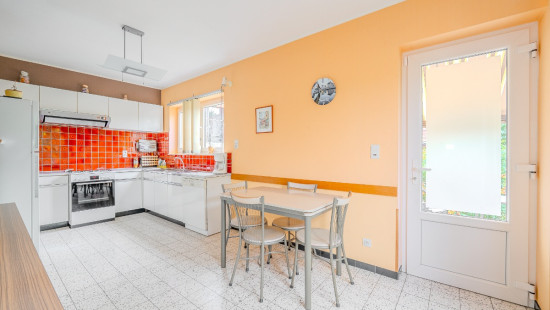 Rue Henri Blès - 121 - - 5000