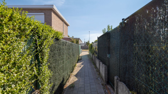 Leeuwerikstraat - 27 - - 2830