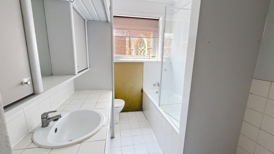 Kerkstraat - 12 - - 8700