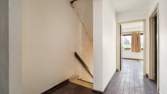 Onze Lieve Vrouwplein - 8 - - 9300