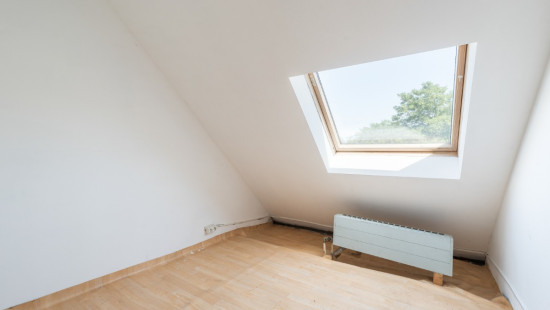 Onze Lieve Vrouwplein - 8 - - 9300