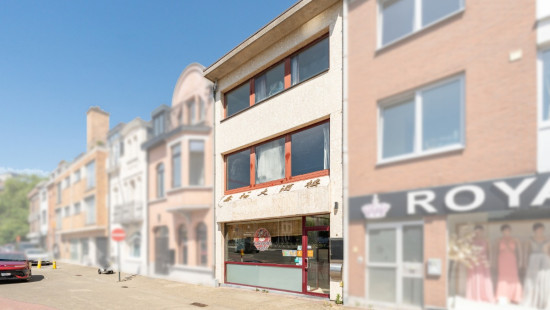 Onze Lieve Vrouwplein - 8 - - 9300