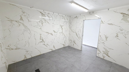 Rue du Commerce - 31 - - 5300