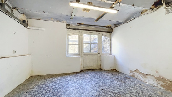Place des Tilleuls - 49 - REZ LOT 2 - 5300