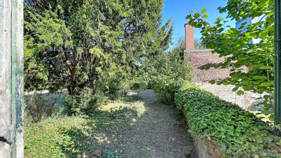Place des Tilleuls - 49 - REZ LOT 2 - 5300