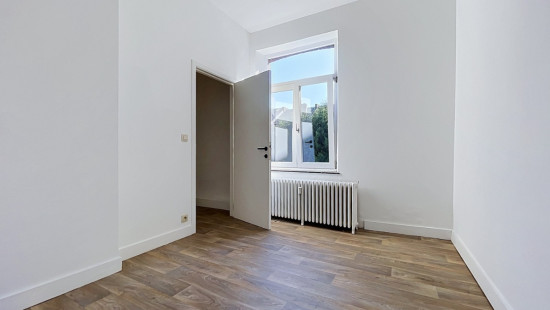 Place des Tilleuls - 49 - REZ LOT 2 - 5300