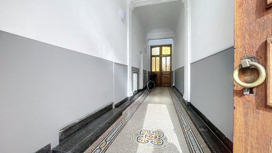 Place des Tilleuls - 49 - REZ LOT 2 - 5300