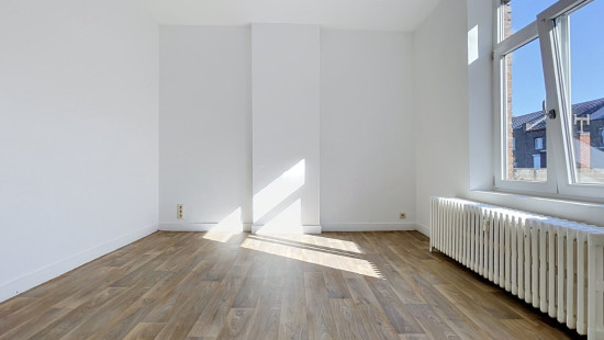 Place des Tilleuls - 49 - REZ LOT 2 - 5300