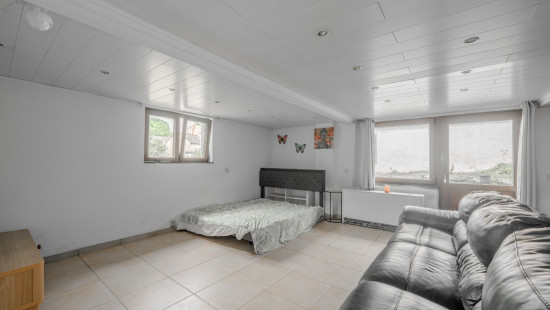 Rue du Samson - 25 - - 5300
