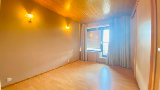 Moeskroenstraat - 695 - 0101 - 8930