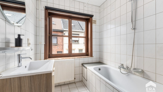 Koningin Astridstraat - 39 - - 1730