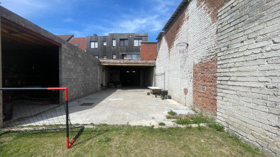 Priester Coulonstraat - 8x - - 8930
