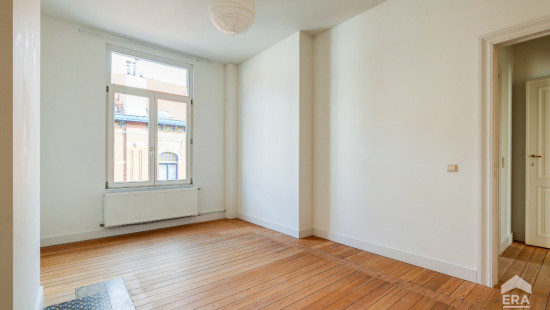 Rue Africaine - 66 - - 1060