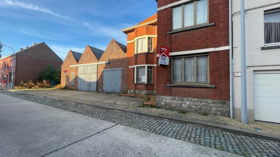 Beselarestraat - 91 + 91A - - 8940