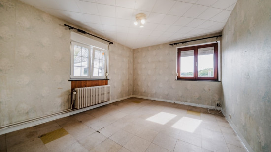 Rue Tapeu - 24 - - 4820