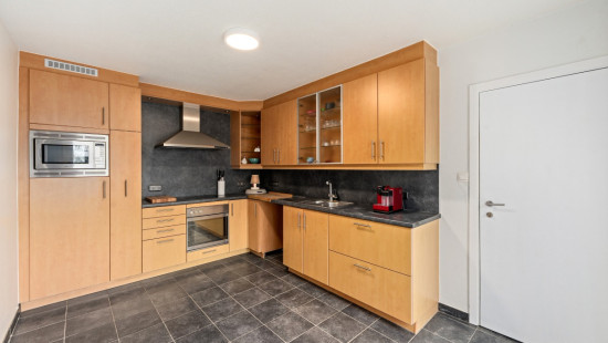 Vakebuurtstraat - 308e - - 9990