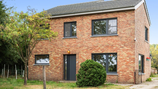 Vakebuurtstraat - 308e - - 9990
