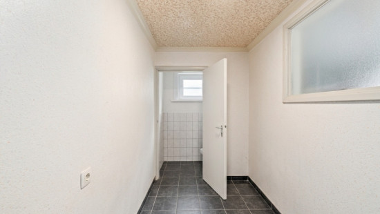Vakebuurtstraat - 308e - - 9990