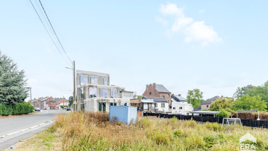 Rue Paul Hulin - 43 - - 6180