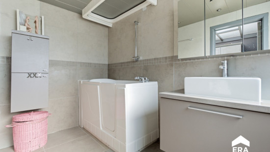 's Gravenstraat - 22 - - 8800