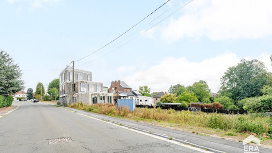 Rue Paul Hulin - 43 - - 6180
