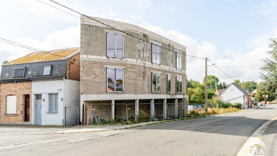 Rue Paul Hulin - 43 - - 6180