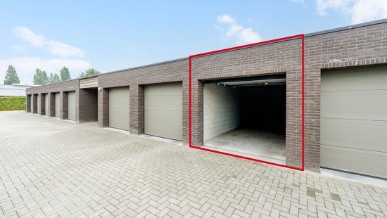 Dorp West - 133 - 0003 - 2070