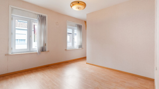 Veldm. Montgomerystraat - 98 - - 8520