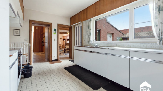 Weggevoerdenstraat - 37 - - 8972