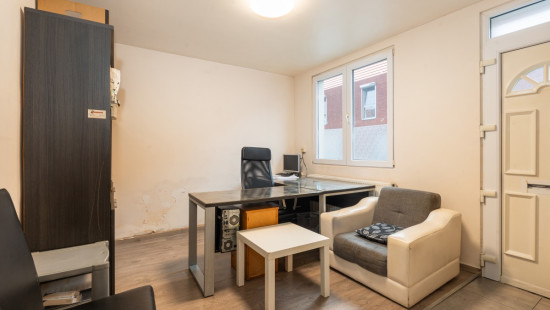 OPBRENGSTEIGENDOM Loystraat + Verbindingsstraat - 88 + 2-2A - - 9220