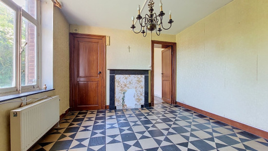Rue Nicolas Jadot - 38 - - 4500