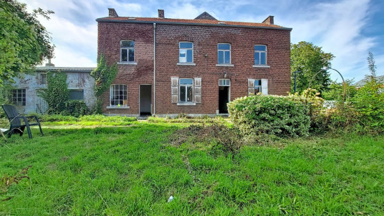 Rue Nicolas Jadot - 38 - - 4500