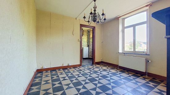 Rue Nicolas Jadot - 38 - - 4500