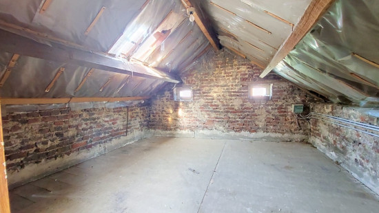 Rue Nicolas Jadot - 38 - - 4500